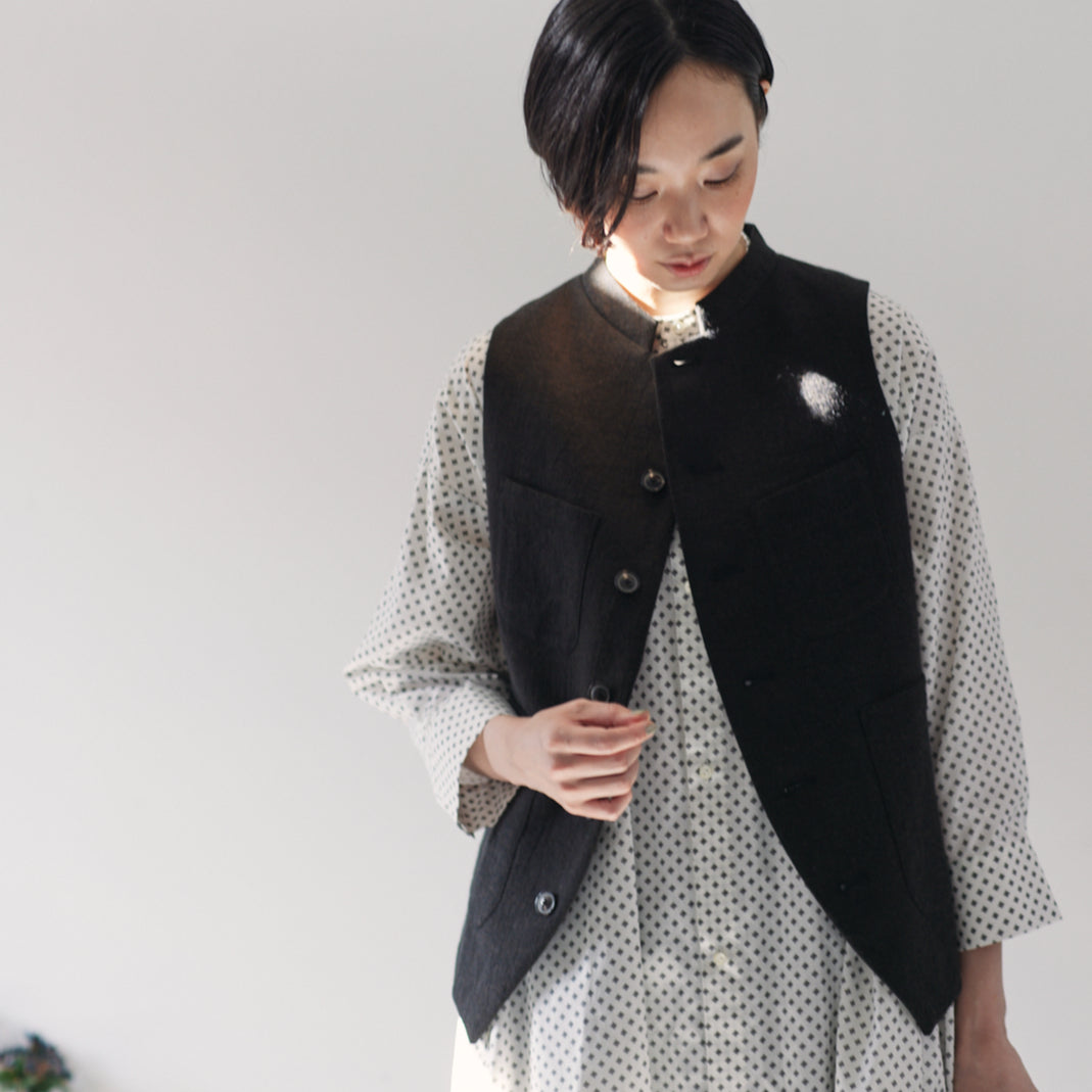 かたる月 logger vest